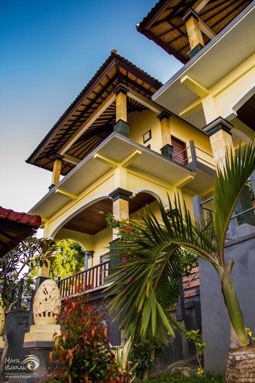 Beten Waru Bungalow And Restaurant Amed  Exterior photo