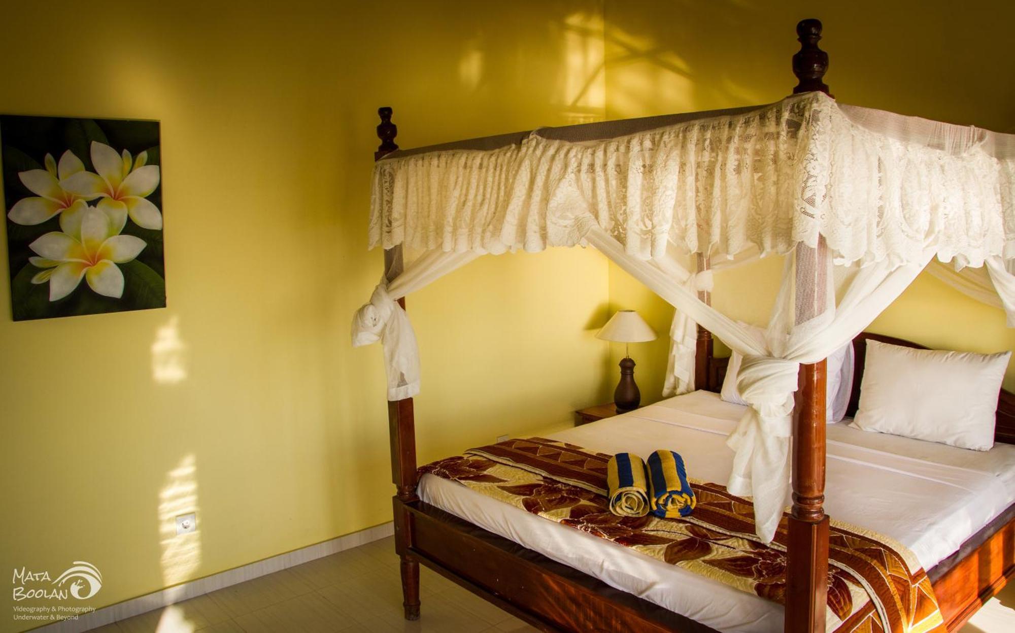 Beten Waru Bungalow And Restaurant Amed  Room photo