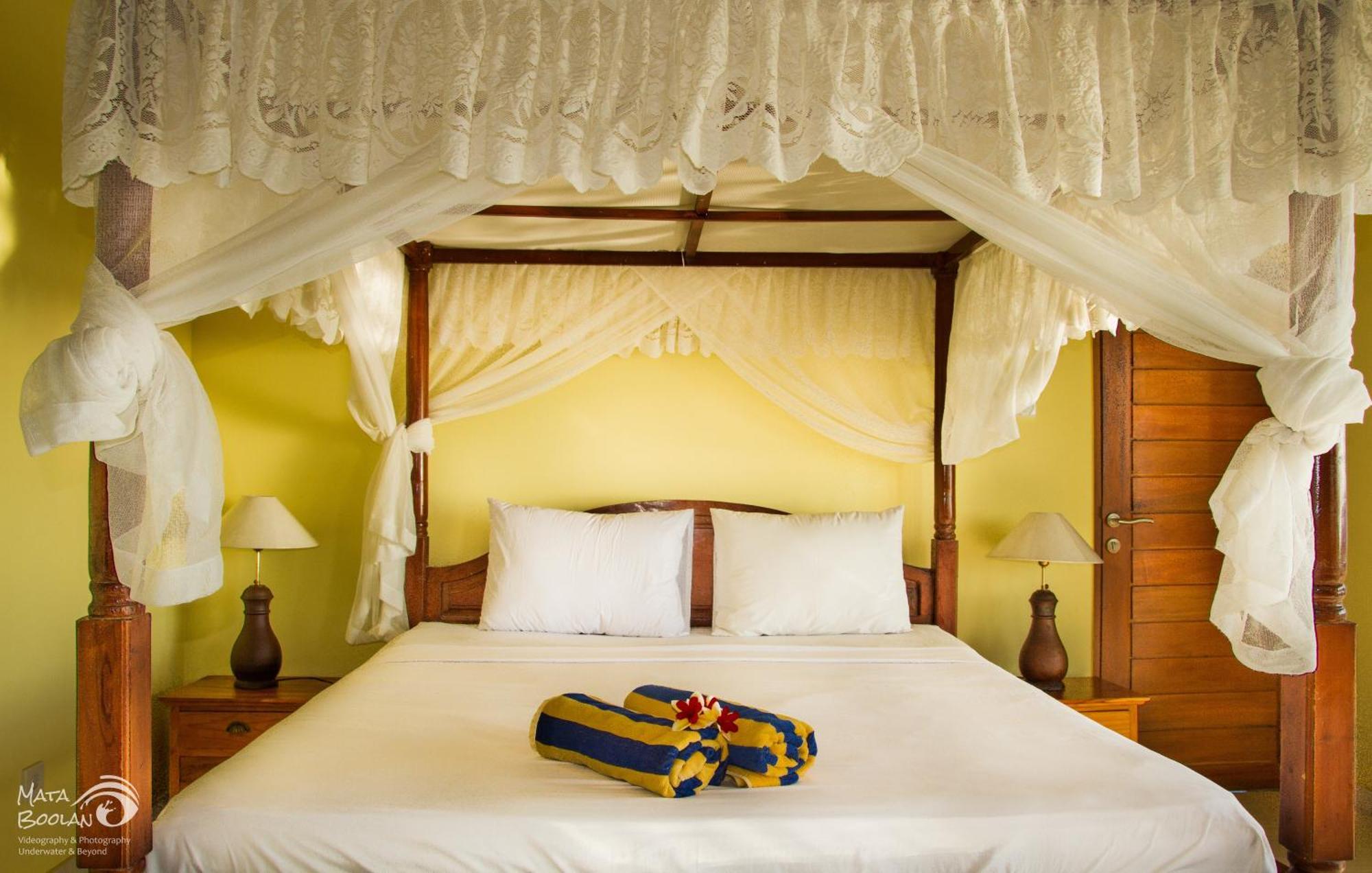 Beten Waru Bungalow And Restaurant Amed  Room photo